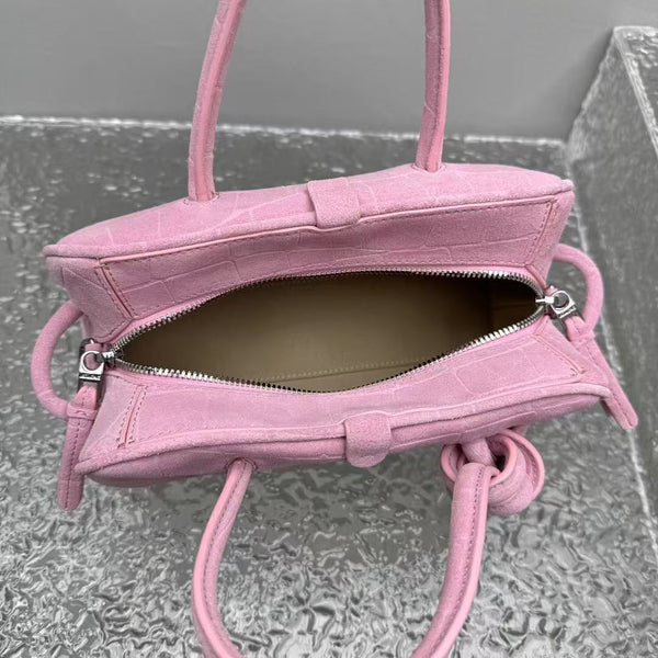Jacquemus Le Petit Turismo 26cm Pink in Cowhide