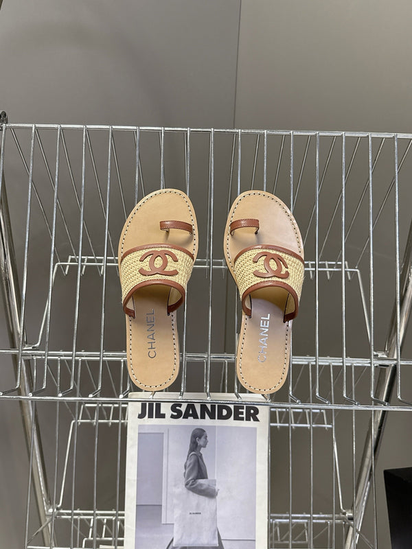 CC 2026 Chaussures ouvertes à l'avant-pied Beiges Marron Peau de mouton Raphia
