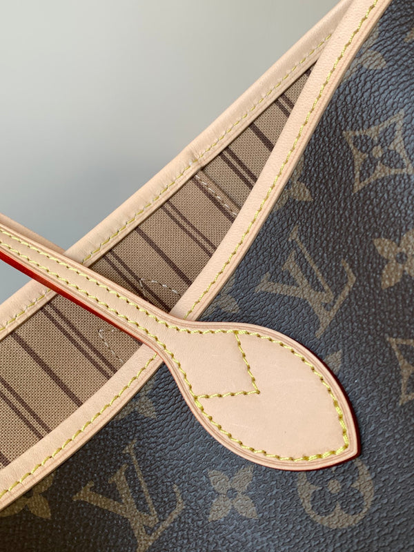 Louis Vuitton Neverfull MM Tote Bag Brown Monogram Canvas with Cowhide