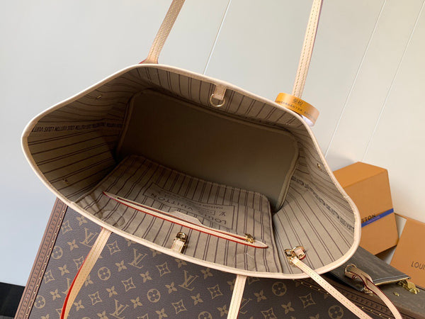 Louis Vuitton Neverfull MM Tote Bag Brown Monogram Canvas with Cowhide