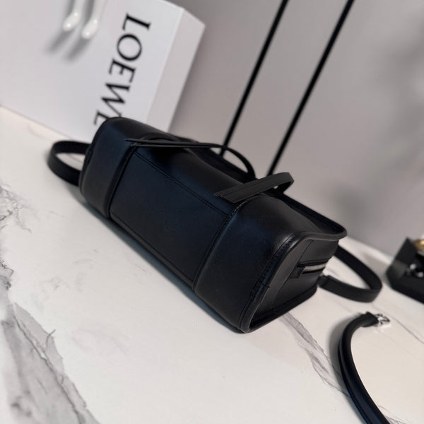 Sac LOEWE Amazona 180 24,5 cm Cuir de veau souple noir