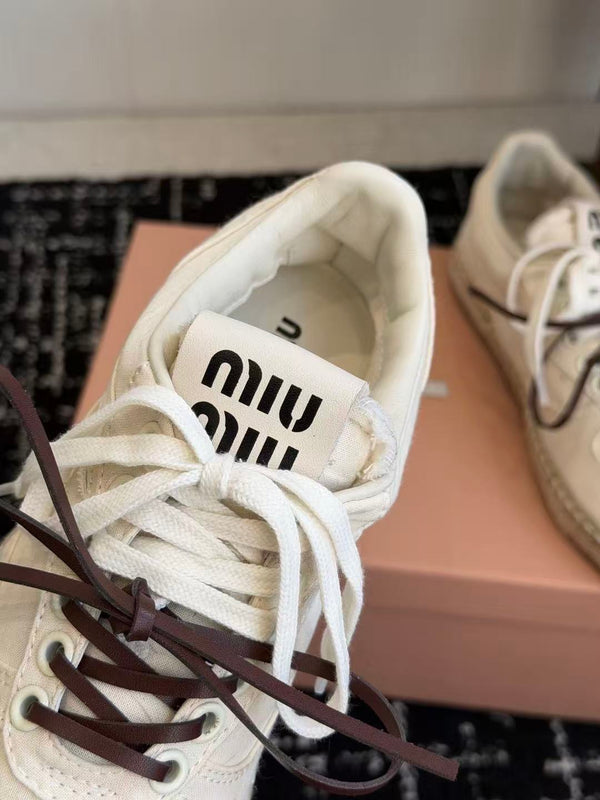 Miu 26s Gymnasium Sneakers White Raffia Canvas