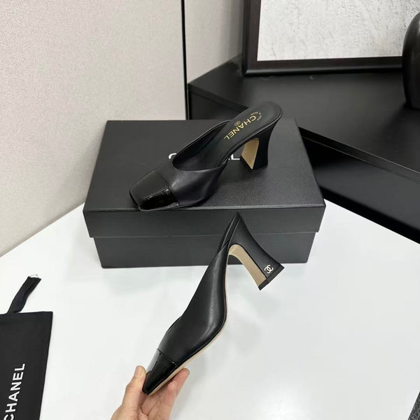 CC 26s Mule 9.5cm Black Sheepskin Patent Calfskin