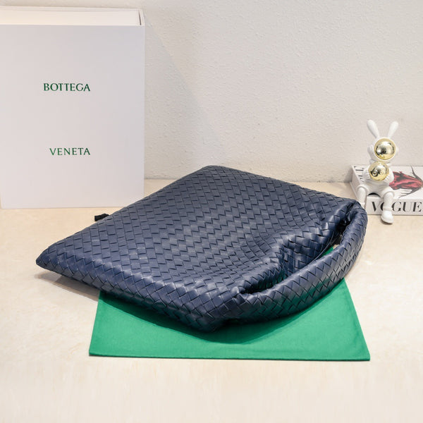 BV Large Intrecciato 54cm Hobo Bag Navy Blue Calfskin