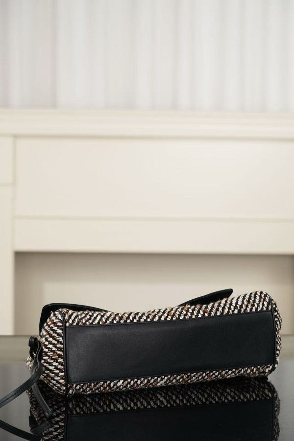 Chanel 2026 Shopping Tote Bag 30cm Black Cowhide Wool