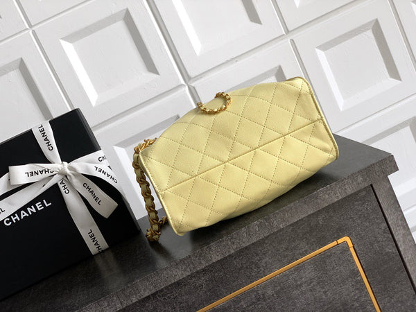 CC 25C Hobo Bag 22cm Yellow Grained Calfskin