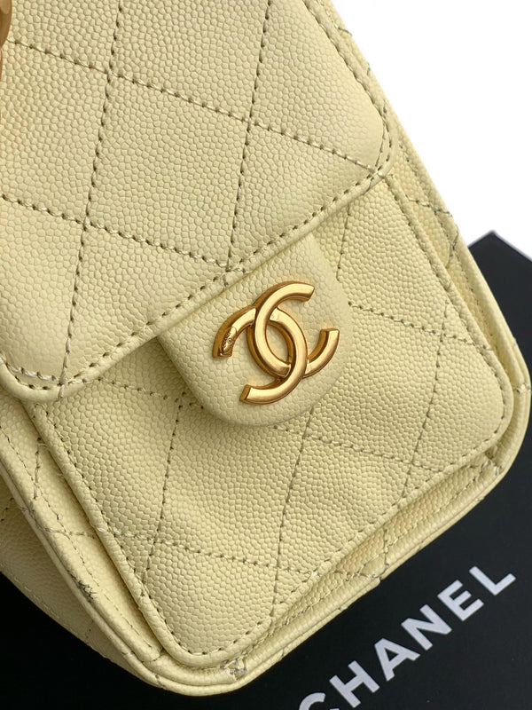 CC 25C Hobo Bag 22cm Yellow Grained Calfskin