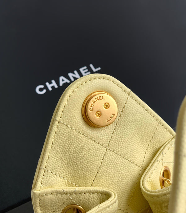 CC 25C Hobo Bag 22cm Yellow Grained Calfskin