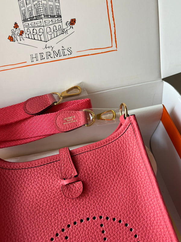 Mini Evelyne 18cm Rose Pink Togo Gold Hardware