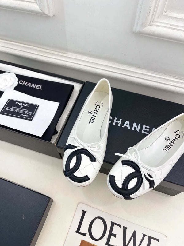 CC 26 COCO BEACH BLANC NOIR EN CUIR COWHITE
