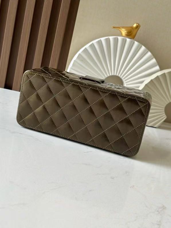Chanel Vanity Vintage Bag 22cm Olive Green Patent Leather