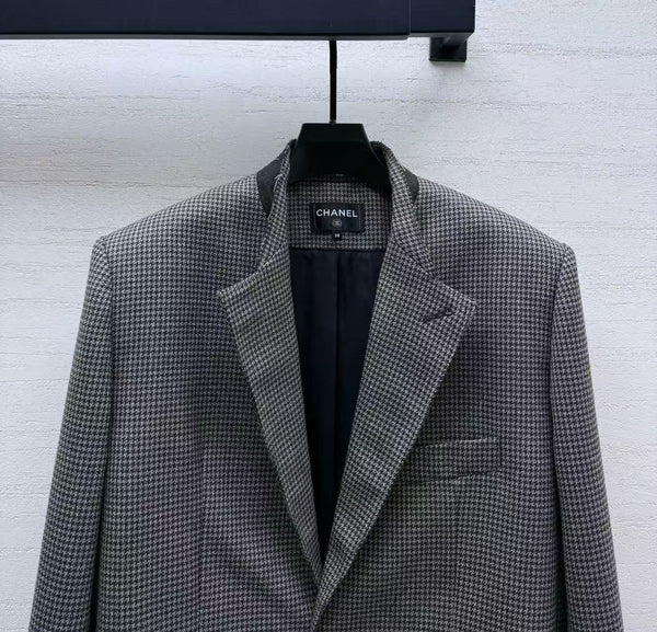 CC Cropped Houndstooth Blazer Greige Wool