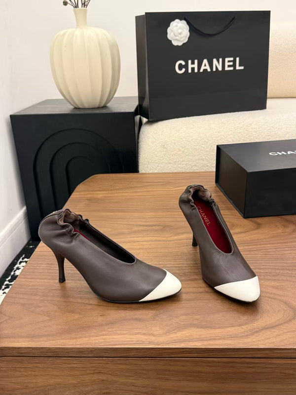 CC 26 Pumps 85mm Brown White in Sheepskin
