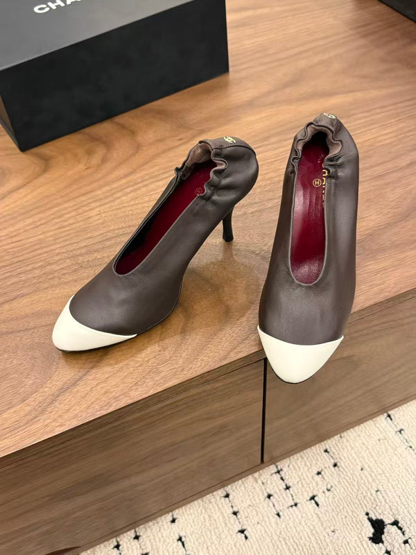 CC 26 Pumps 85mm Brown White in Sheepskin