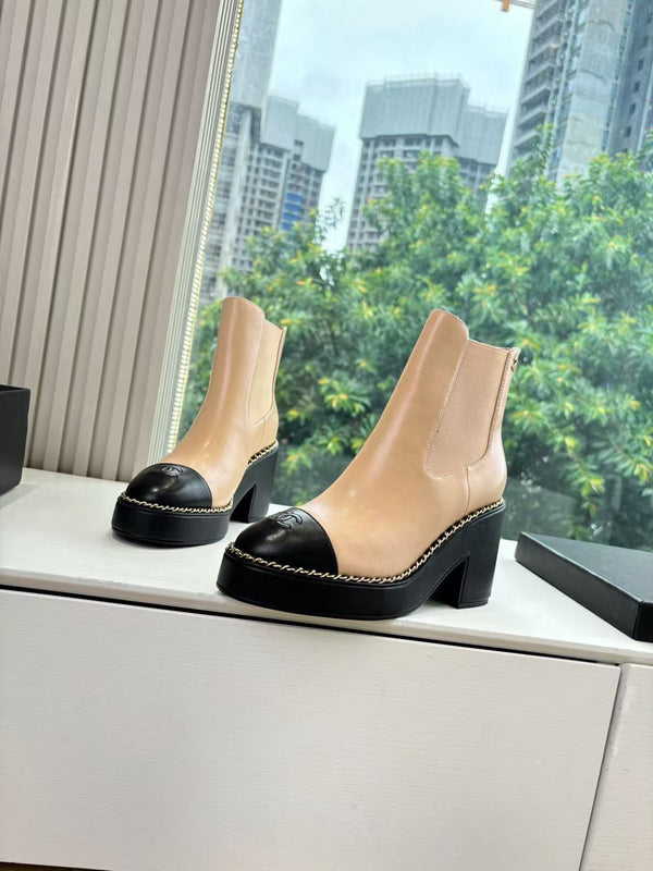 CC Chelsea Boot Beige Black in Cowhide