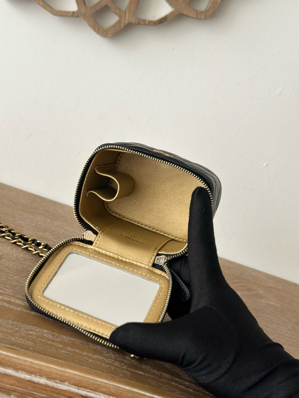 CC Vanity Case Small 10.5cm Black Lambskin
