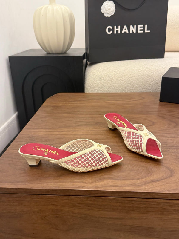 CC 26 Coco Beach Mules 40mm Beige in Mesh
