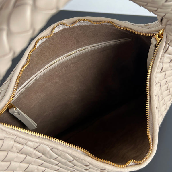 BV Bag 44cm Beige Intrecciato Nappa Leather