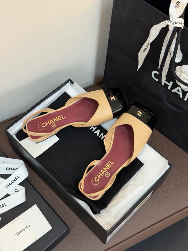 CC 26s Square-Toe Slingbacks Flat-Bottomed Black Beige Cowhide