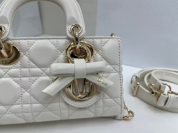 CD SMALL LADY D-JOY 19 IVORY WHITE LAMBSKIN