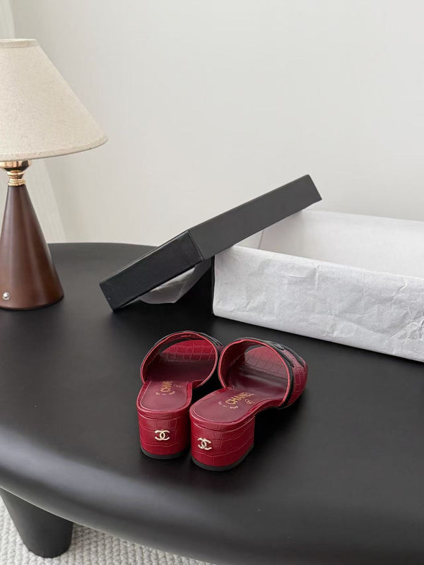 CC Sandals 5cm Burgundy Crocodile-Embossed Calfskin