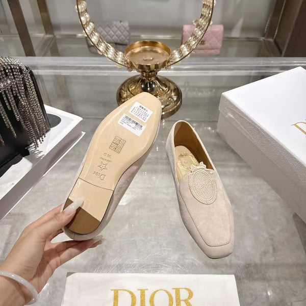 CD Médaillon Loafer Beige Suede