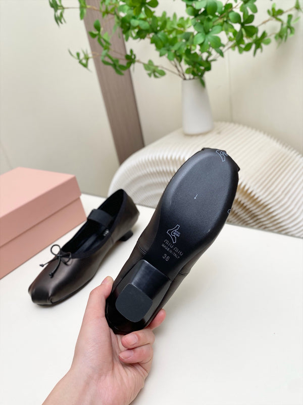 Miu Classic Bow Letter Ballet Black Calfskin