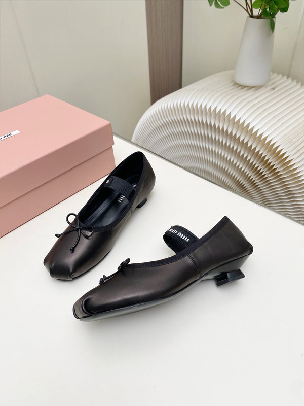 Miu Classic Bow Letter Ballet Black Calfskin