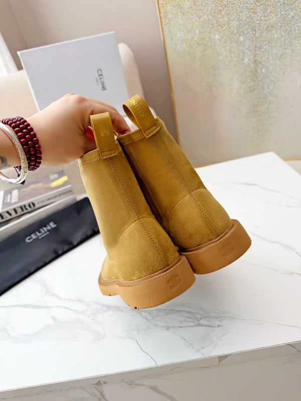 CE Flow Zipped Boots Beige Suede Lambskin