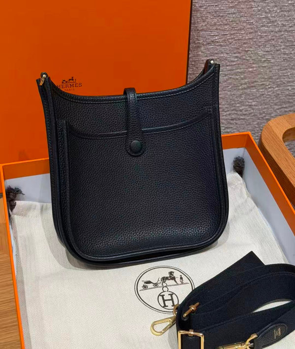 HM Evelyne 23cm Cuir Togo Noir 281207