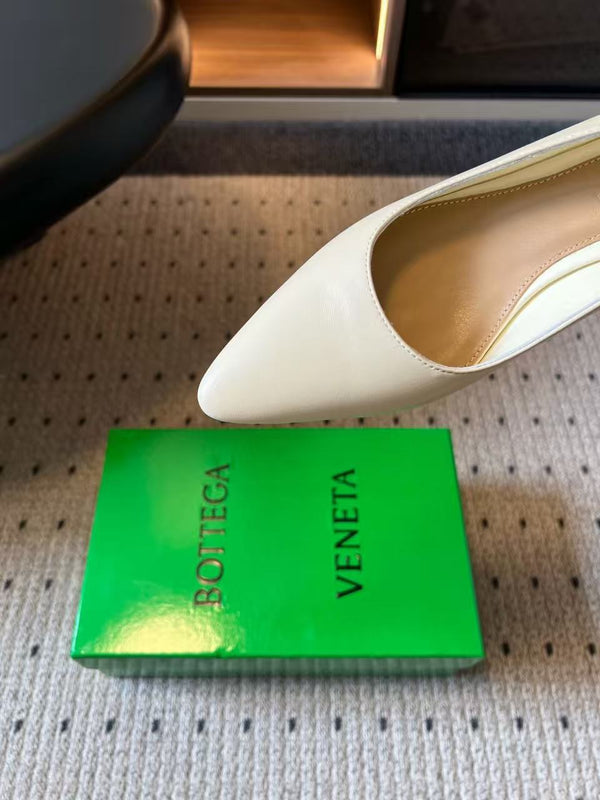BV Pointed-Toe Kitten Heel Pumps Cream Leather