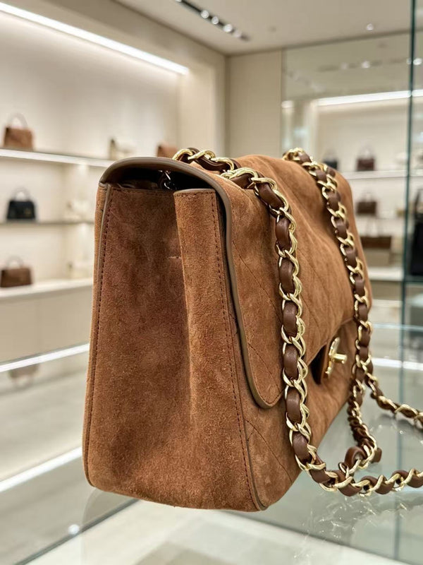 CC Souplissimo Maxi Flap 32 cm Handbag Camel Suede Calfskin