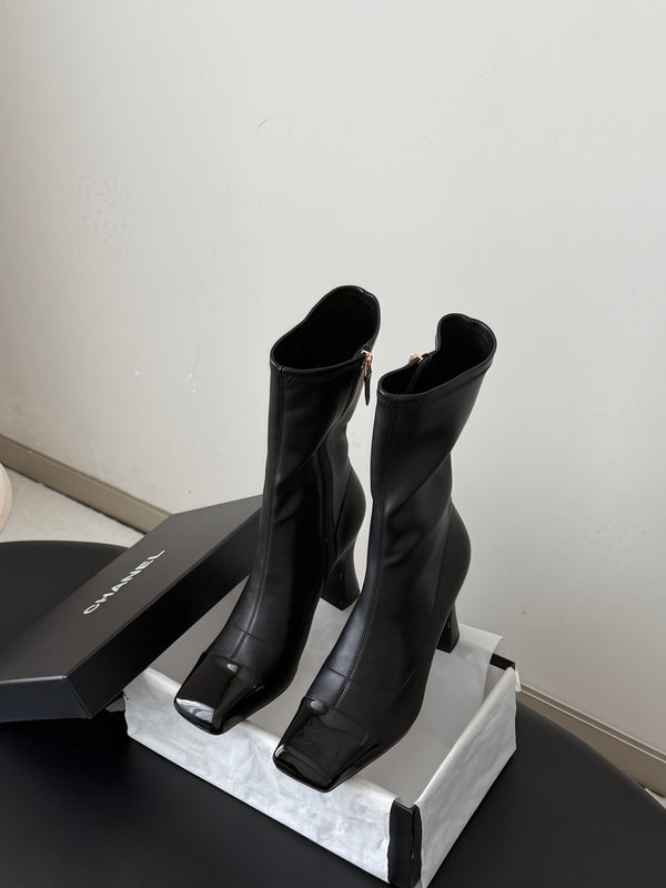 CC High Boots 85mm Block Heel Square Toe Patent in Black Cowhide