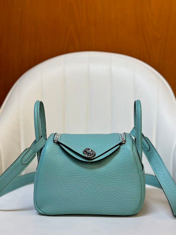 HM LINDY BAG 19CM MINT BLUE CALFSKIN