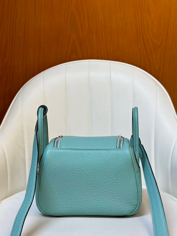 HM LINDY BAG 19CM MINT BLUE CALFSKIN