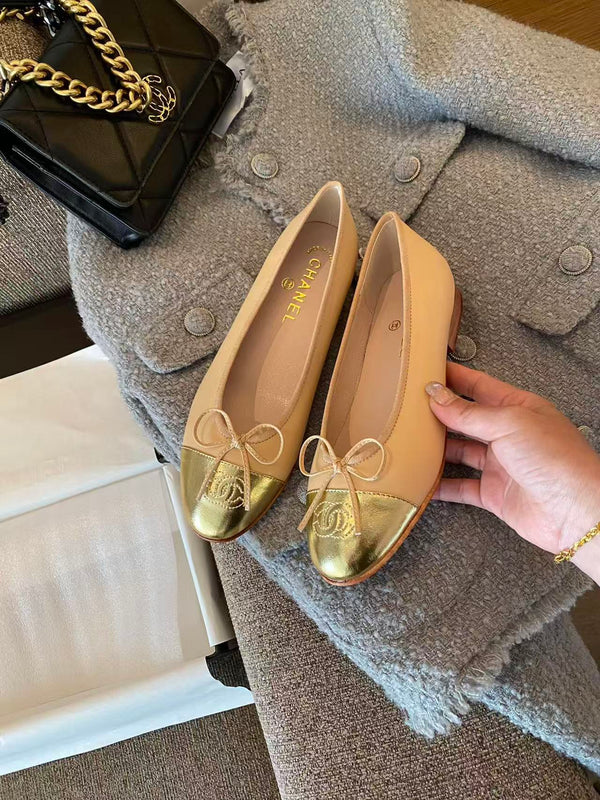 CC 26FW Ballet Flats Gold Cap Toe Beige Leather