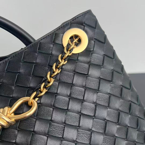 BV MEDIUM ANDIAMO 32CM BLACK LAMBSKIN