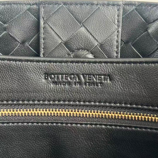 BV MEDIUM ANDIAMO 32CM BLACK LAMBSKIN