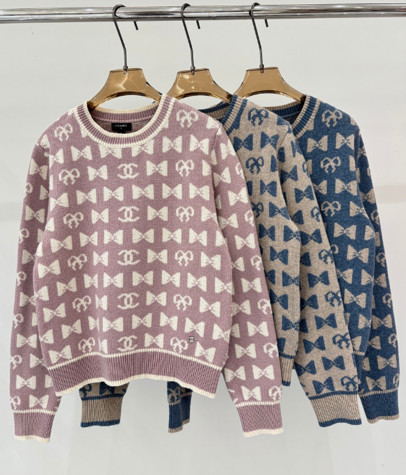 Chanel 2025 Pull en maille nœud double C Cachemire 329230