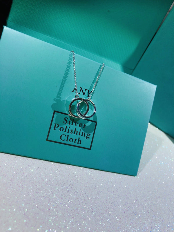 INTERLOCKING CIRCLES PENDANT SMALL NECKLACE