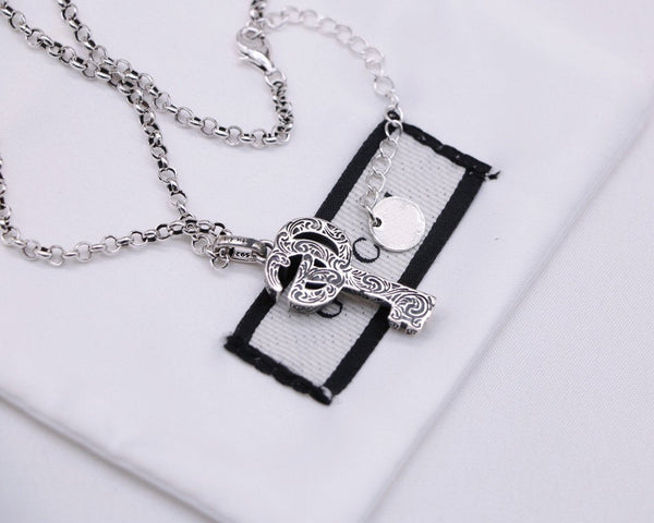 GG SILVER DOUBLE G KEY NECKLACE