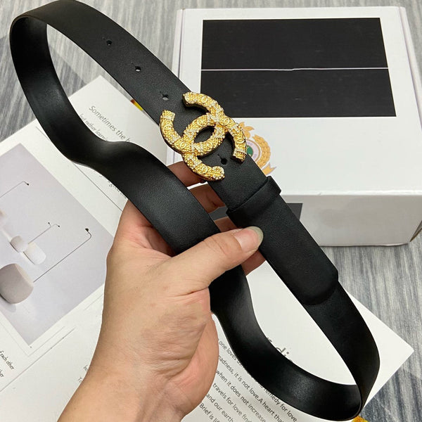 CC CEINTURE 30MM BOUCLE DORÉE DIAMANT CUIR NOIR