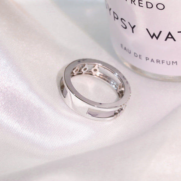MOVE ROMANE SILVER DIAMOND RING