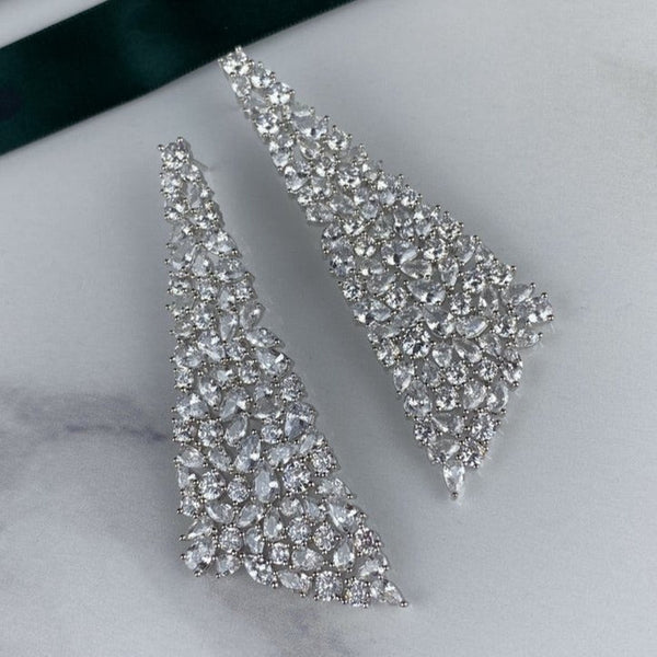 ORECCHINI A PENDENZA CON DIAMANTI IN ARGENTO E TRIANGOLO GRA WATER