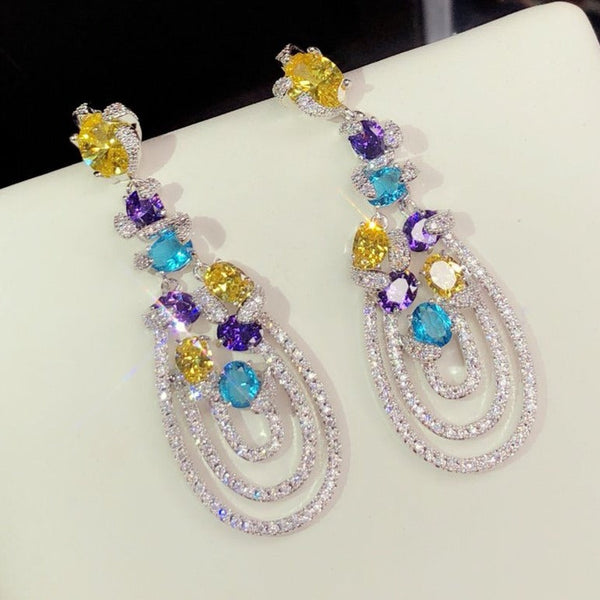 ORECCHINI A PENDENTE CON DIAMANTI MULTICOLOR GRA