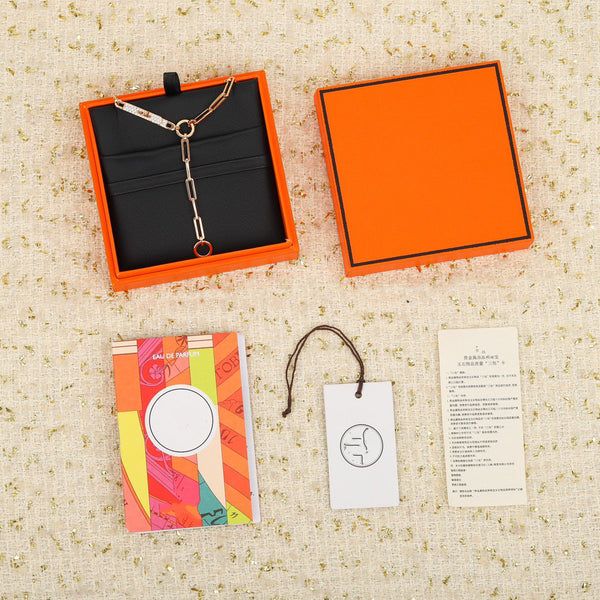 HM PIG NOSE NECKLACE