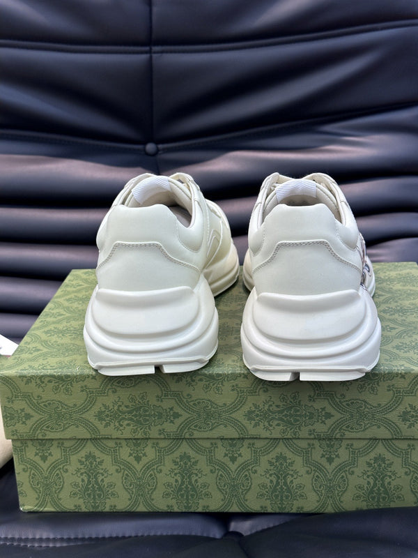 GG RHYTON LEATHER SNEAKERS WITH BLACK LOGO