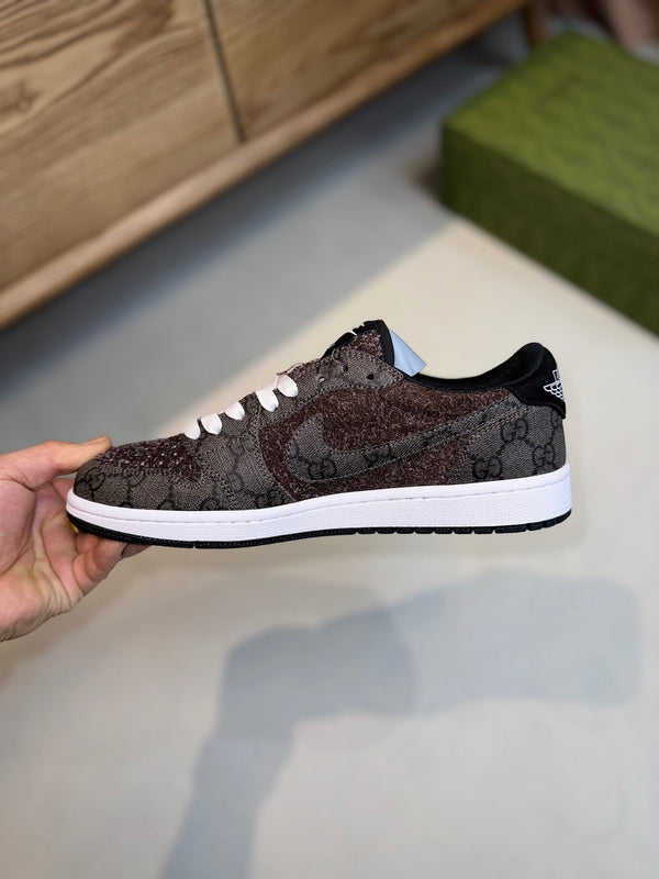 GG LOW TRAVIS BROWN