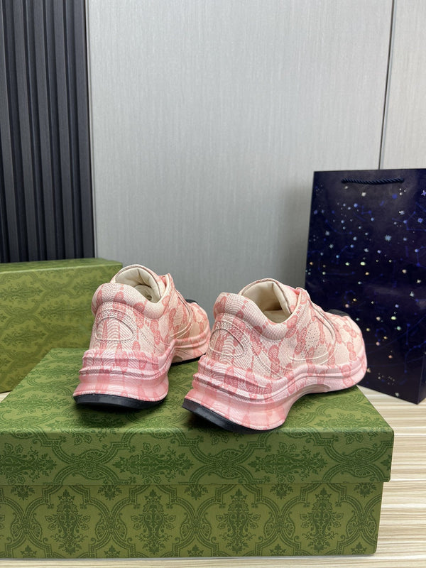 GG RUN PINK LEATHER SNEAKERS