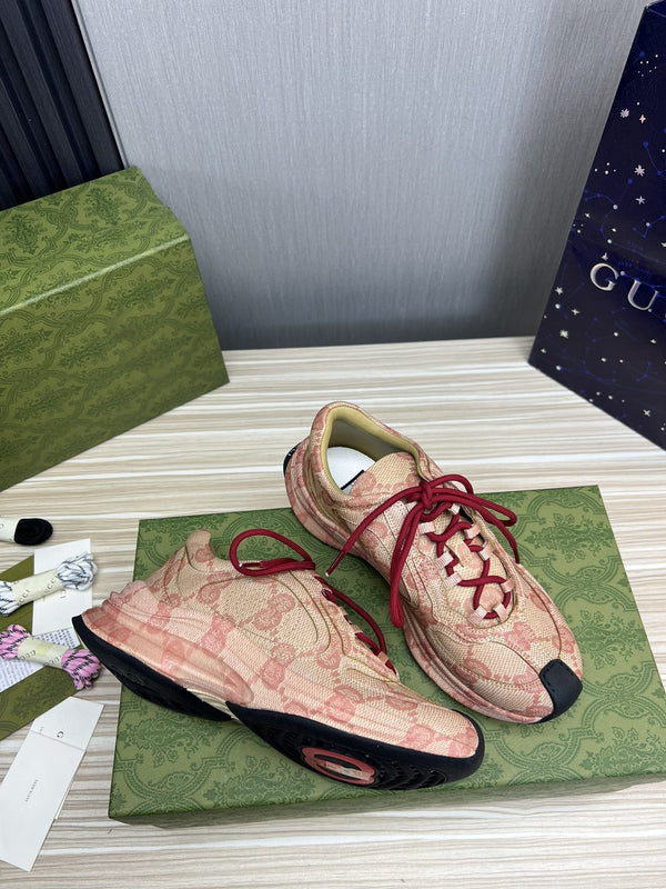 GG RUN DARK PINK LEATHER SNEAKERS